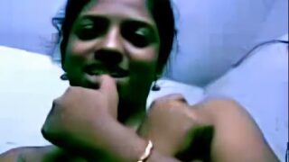 Madurai sexy maid drinking cum – must watch
